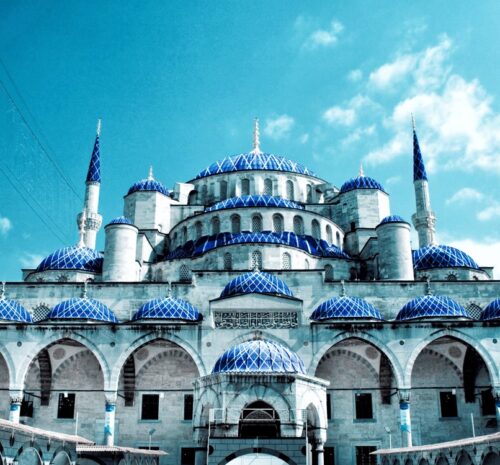 The Blue Mosque: The Pearl of Islamic Architecture in Istanbul
