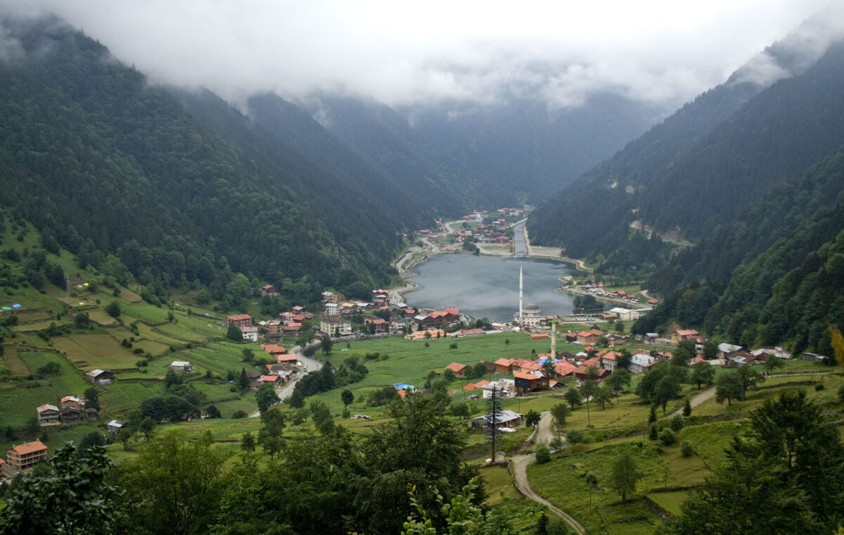 Uzungol lake and town