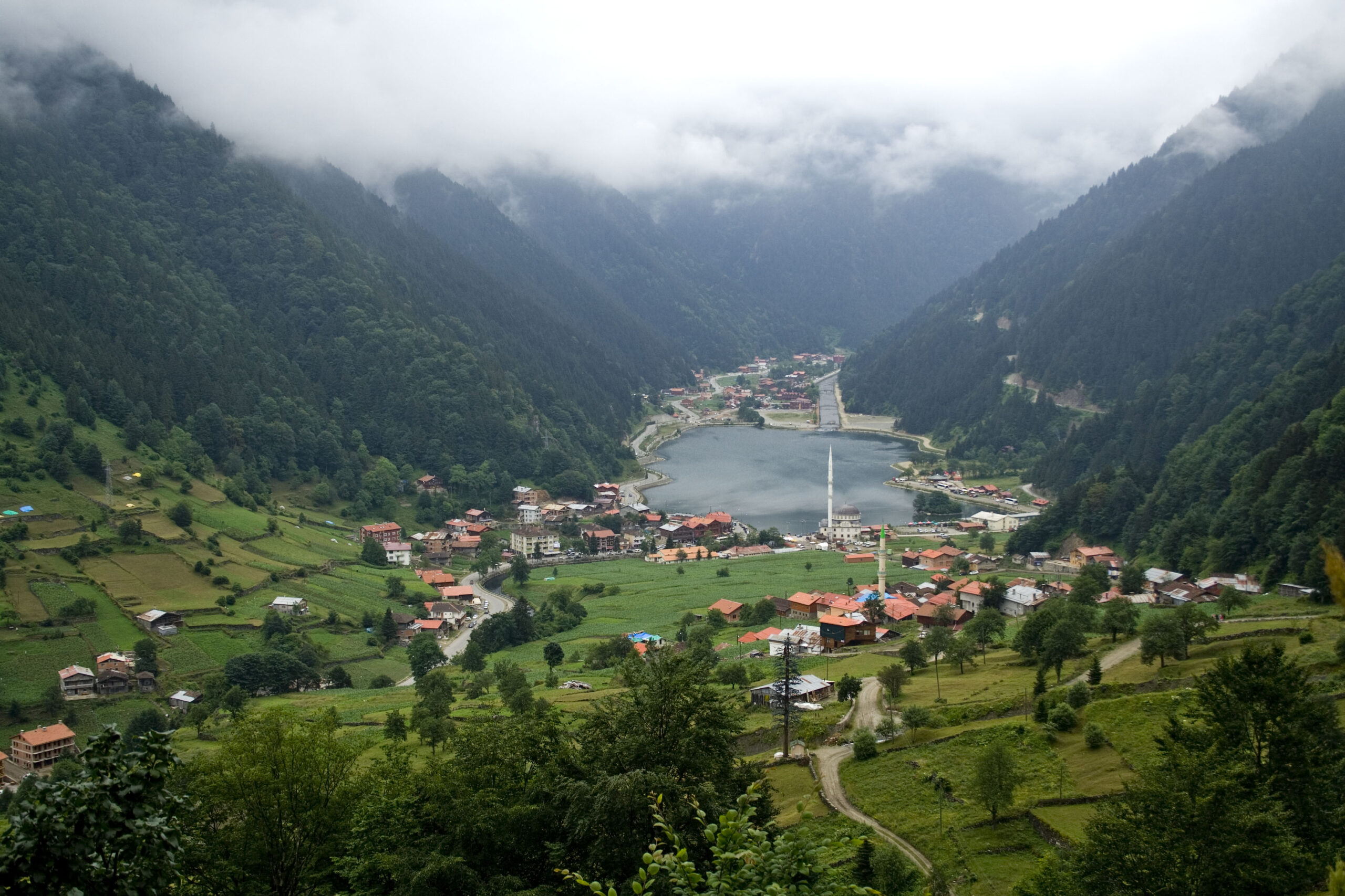 Uzungol lake and town scaled